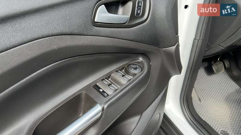 Минивэн Ford C-Max 2017 в Киеве