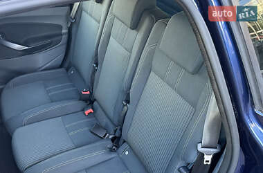 Мінівен Ford C-Max 2011 в 