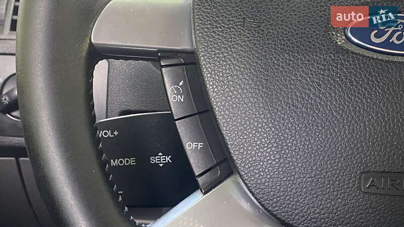 Минивэн Ford C-Max 2008 в Киеве