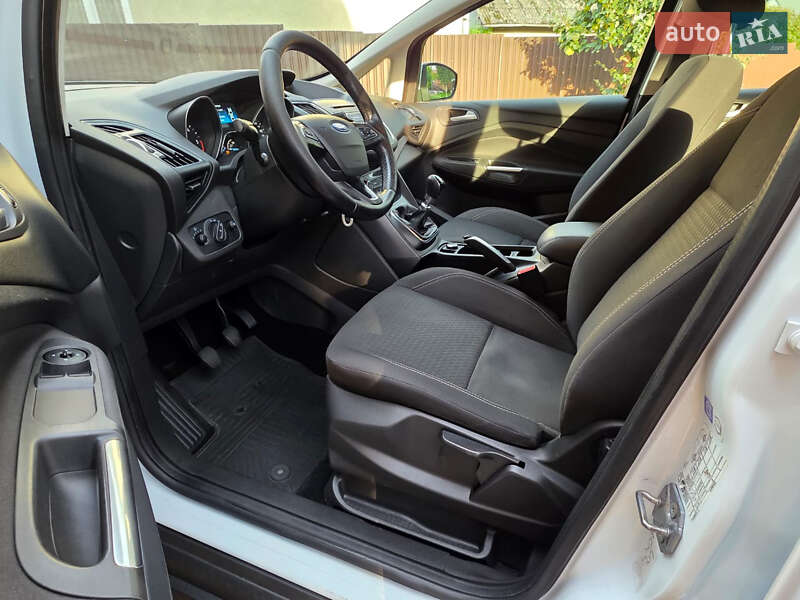 Минивэн Ford C-Max 2016 в Львове