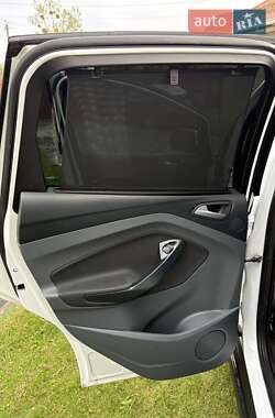 Минивэн Ford C-Max 2016 в 