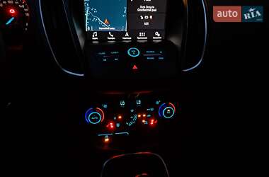 Минивэн Ford C-Max 2019 в 