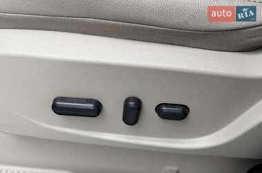 Минивэн Ford C-Max 2013 в 