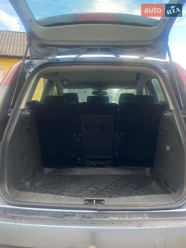 Минивэн Ford C-Max 2004 в Любомле
