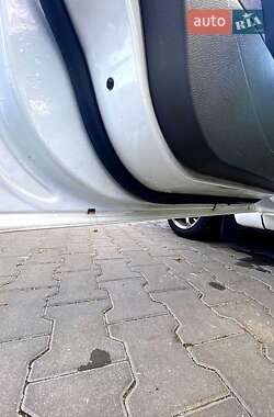 Мінівен Ford C-Max 2010 в 