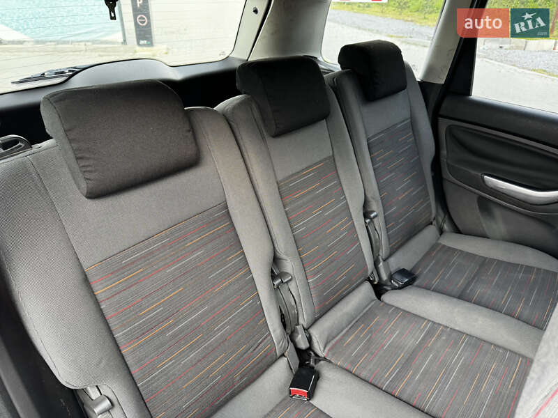 Минивэн Ford C-Max 2010 в Львове