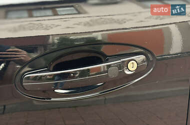 Мінівен Ford C-Max 2012 в 