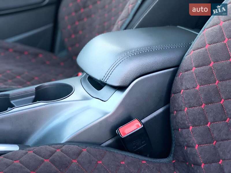 Мінівен Ford C-Max 2018 в Києві