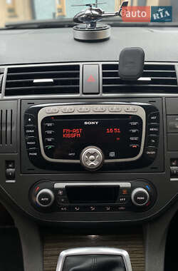 Минивэн Ford C-Max 2008 в 