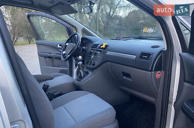 Минивэн Ford C-Max 2005 в  фото 14 Минивэн Ford C-Max 2005 в