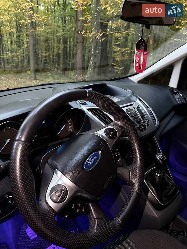 Минивэн Ford C-Max 2010 в Луцке