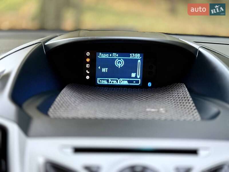 Минивэн Ford C-Max 2010 в Луцке