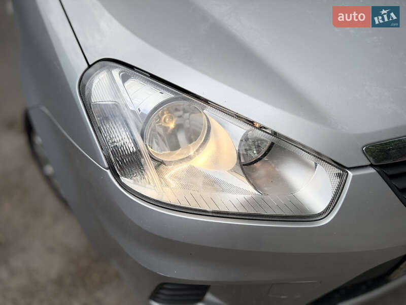 Мінівен Ford C-Max 2008 в Волочиську