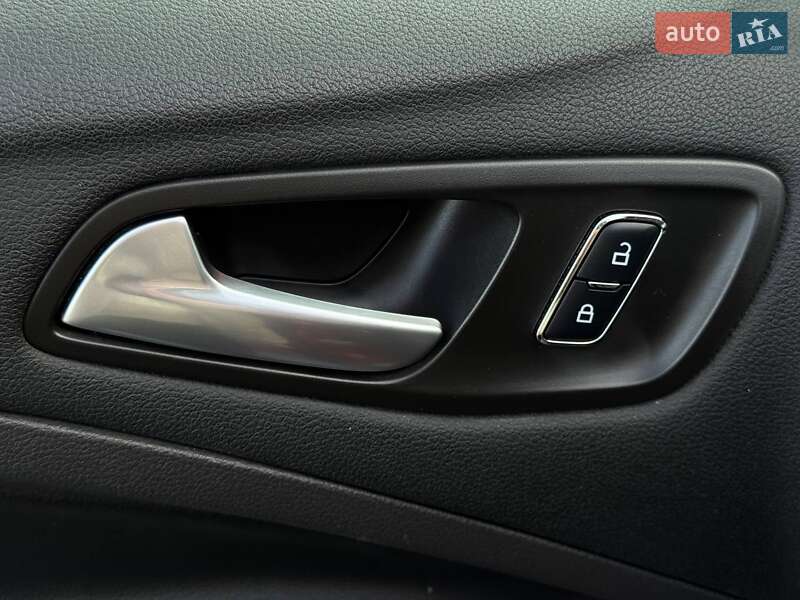 Минивэн Ford C-Max 2016 в Ровно