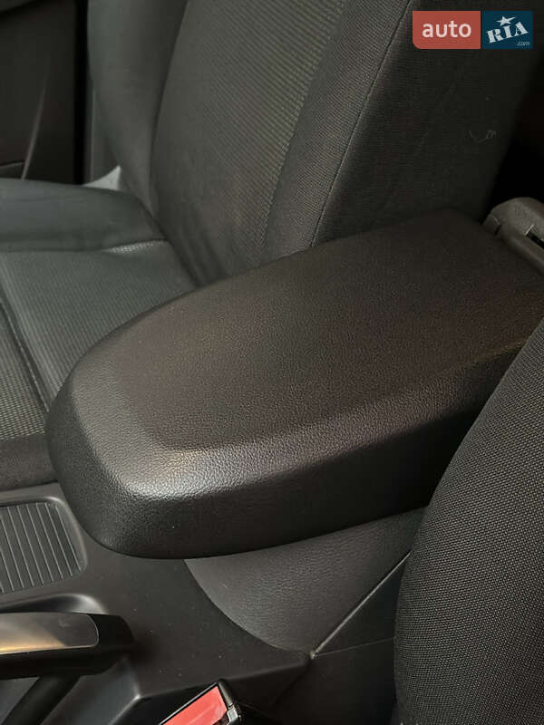 Минивэн Ford C-Max 2009 в Нетешине фото 20 Минивэн Ford C-Max 2009 в Нетешине