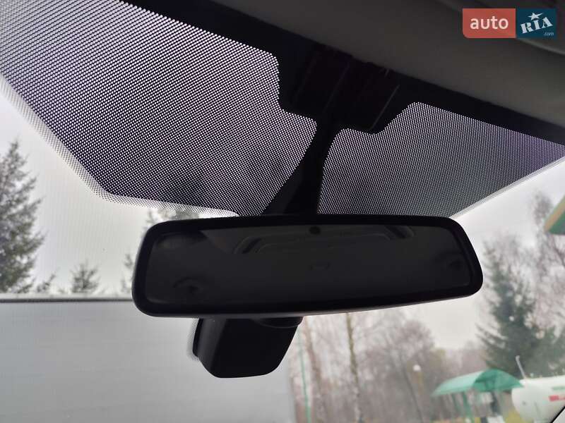 Минивэн Ford C-Max 2011 в Звягеле фото 89 Минивэн Ford C-Max 2011 в Звягеле