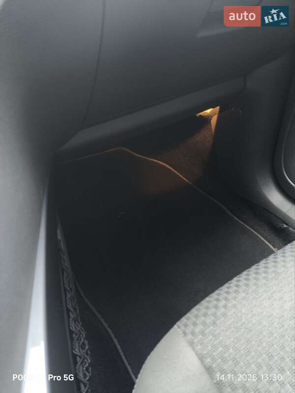 Минивэн Ford C-Max 2009 в Кривом Роге фото 11 Минивэн Ford C-Max 2009 в Кривом Роге