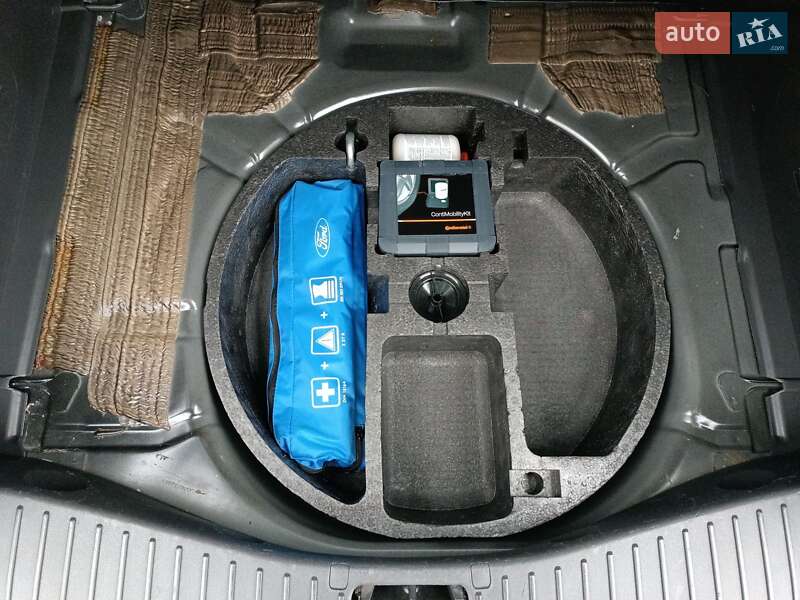 Минивэн Ford C-Max 2010 в Луцке фото 19 Минивэн Ford C-Max 2010 в Луцке