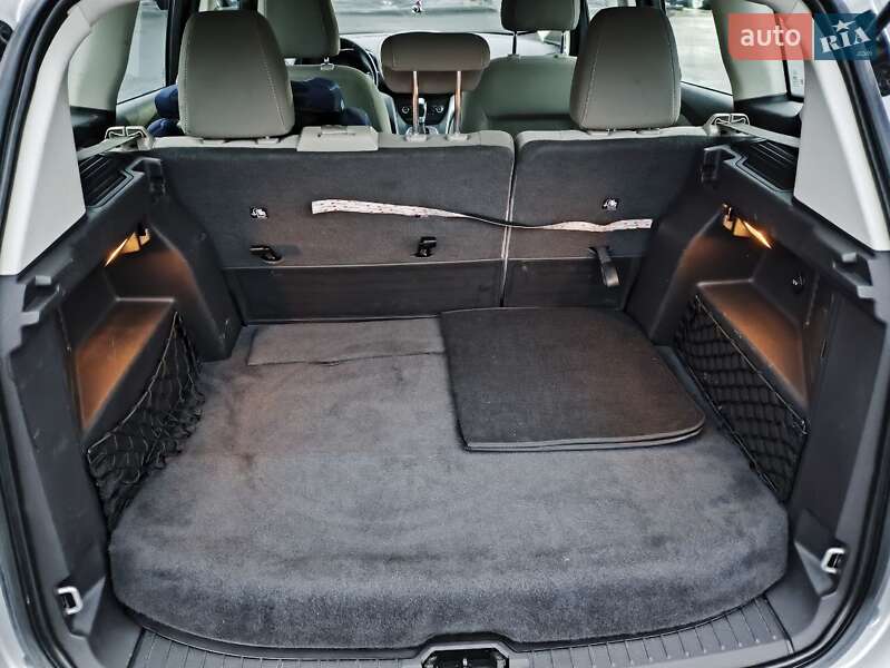 Мінівен Ford C-Max 2016 в Києві