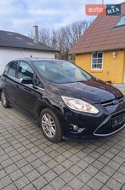 Минивэн Ford C-Max 2015 в Пулинах