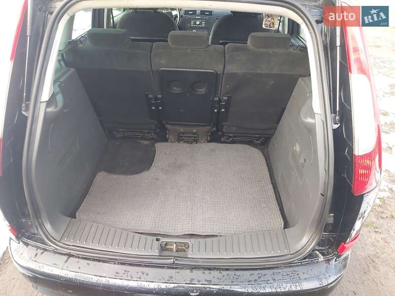 Минивэн Ford C-Max 2004 в Ковеле