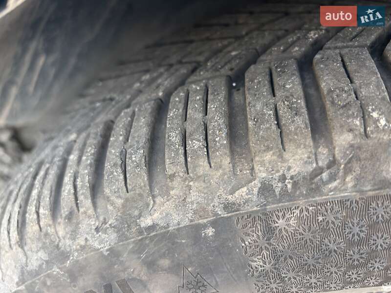 Минивэн Ford C-Max 2015 в Нововолынске