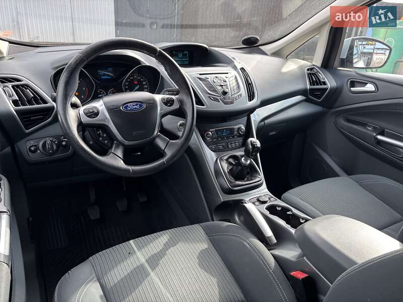 Минивэн Ford C-Max 2015 в Нововолынске
