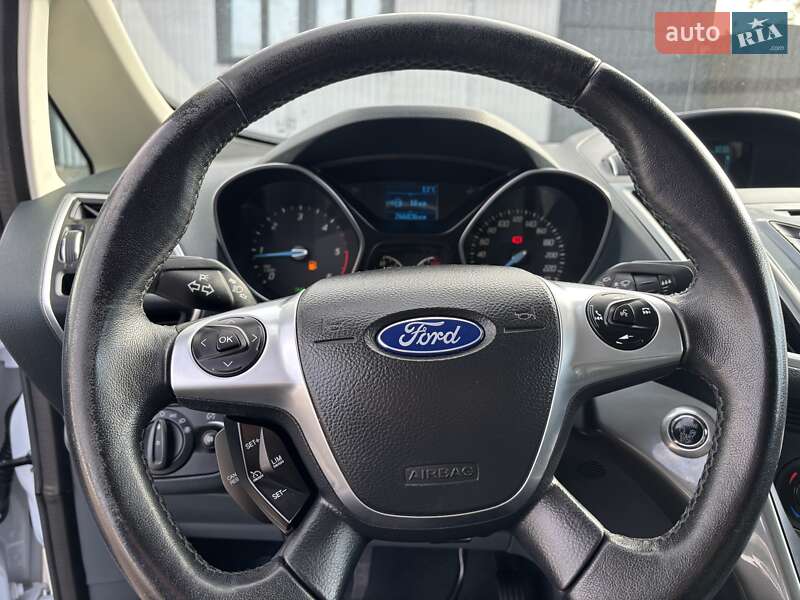 Минивэн Ford C-Max 2015 в Нововолынске