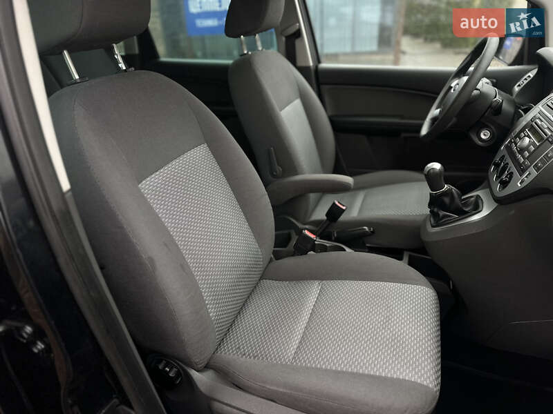 Минивэн Ford C-Max 2006 в Виннице