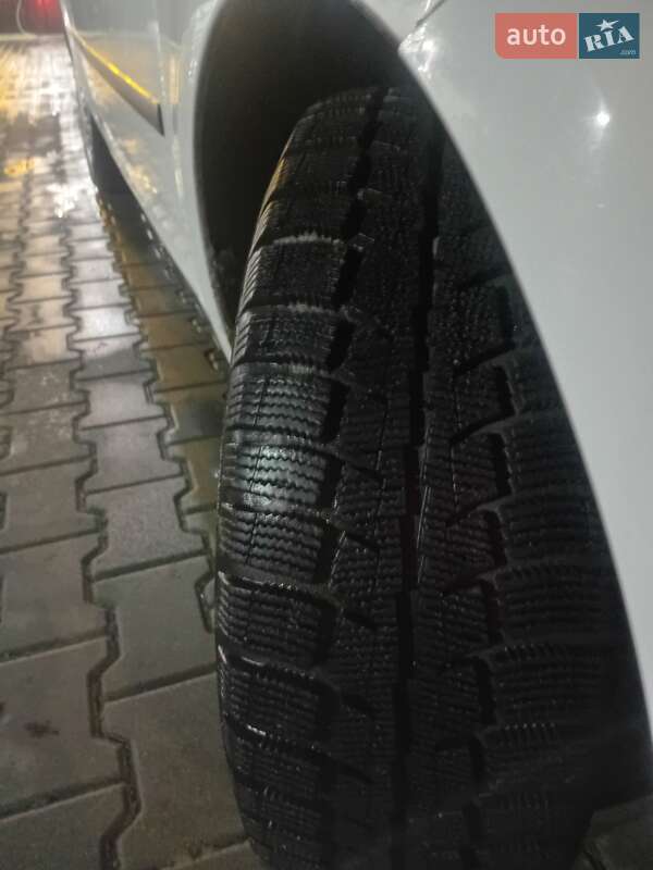 Минивэн Ford C-Max 2009 в Черновцах