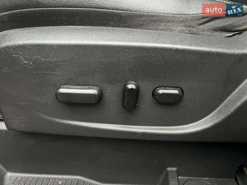 Мінівен Ford C-Max 2014 в Одесі фото 11 Мінівен Ford C-Max 2014 в Одесі