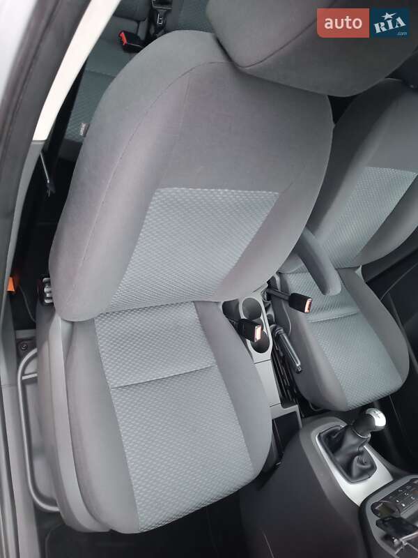 Минивэн Ford C-Max 2007 в Харькове фото 16 Минивэн Ford C-Max 2007 в Харькове