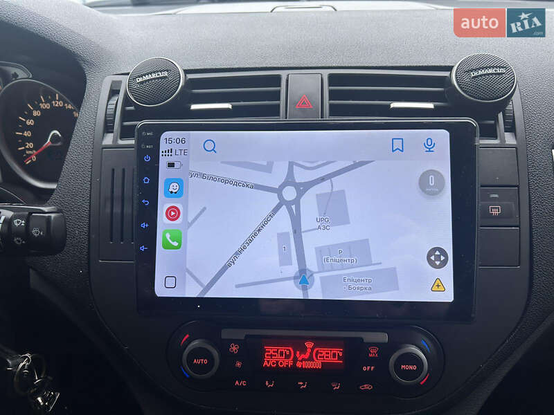 Минивэн Ford C-Max 2008 в Киеве