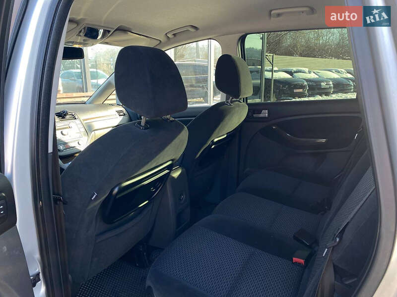 Минивэн Ford C-Max 2010 в Львове