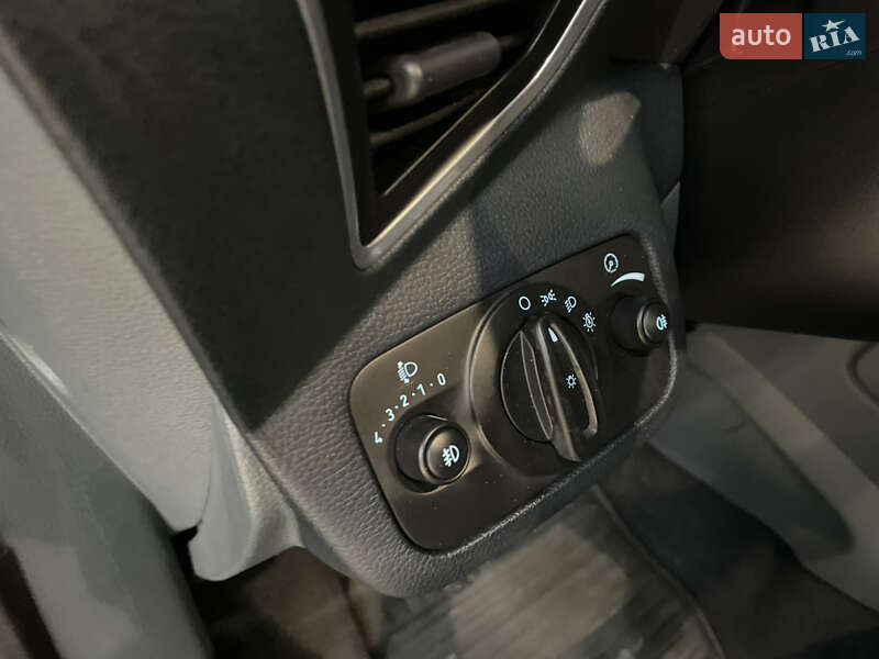 Минивэн Ford C-Max 2012 в Стрые фото 28 Минивэн Ford C-Max 2012 в Стрые