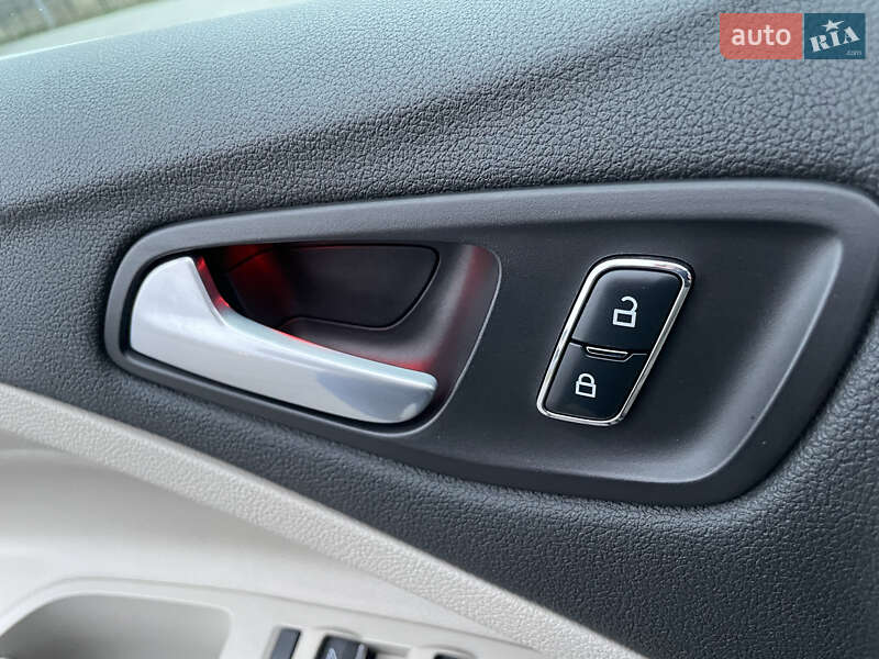 Минивэн Ford C-Max 2014 в Виннице фото 22 Минивэн Ford C-Max 2014 в Виннице