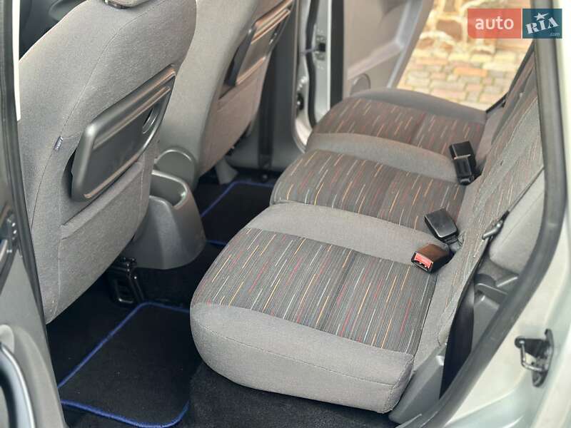 Минивэн Ford C-Max 2008 в Владимирце фото 28 Минивэн Ford C-Max 2008 в Владимирце