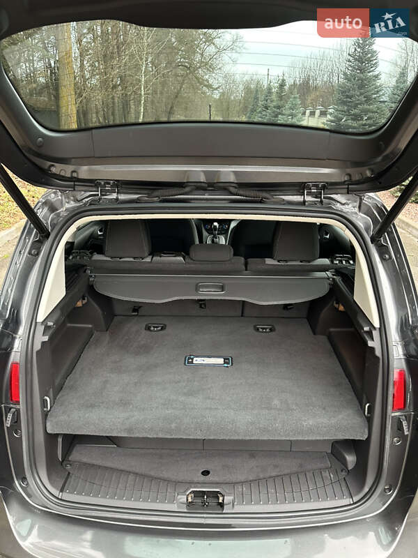 Минивэн Ford C-Max 2017 в Киеве