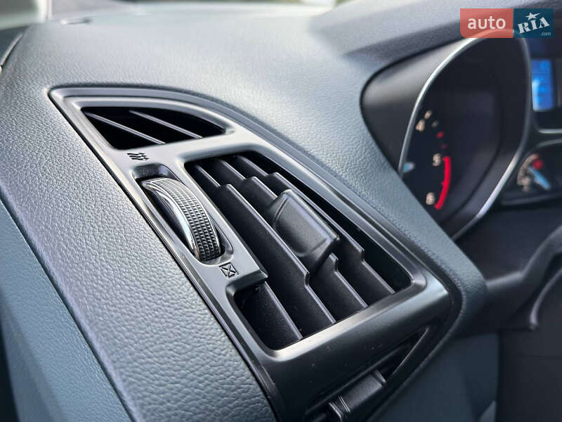 Минивэн Ford C-Max 2014 в Стрые фото 58 Минивэн Ford C-Max 2014 в Стрые