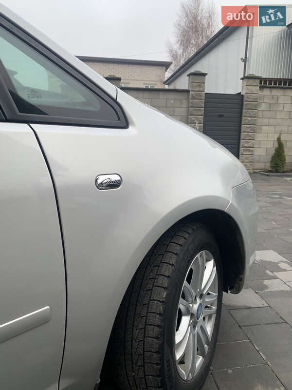 Мінівен Ford C-Max 2009 в Рівному фото 14 Мінівен Ford C-Max 2009 в Рівному