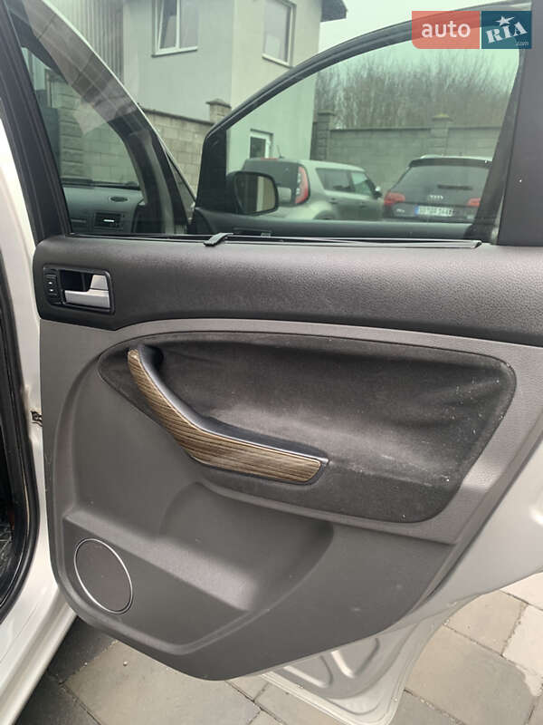 Мінівен Ford C-Max 2009 в Рівному фото 29 Мінівен Ford C-Max 2009 в Рівному