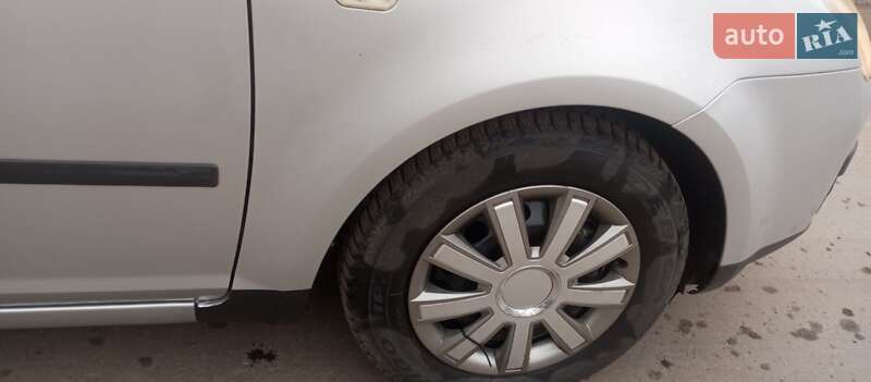 Минивэн Ford C-Max 2006 в Гнивани