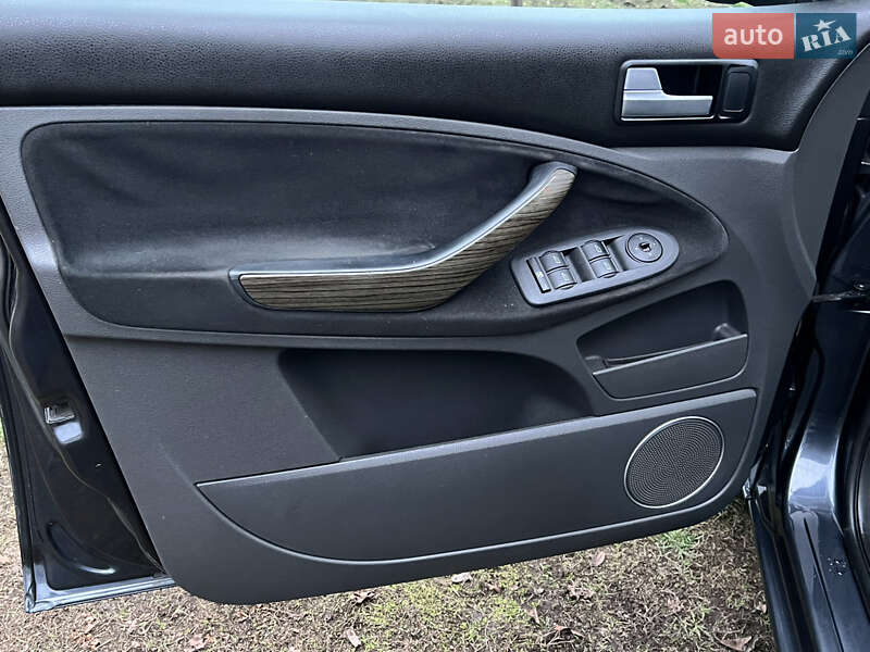 Минивэн Ford C-Max 2007 в Днепре