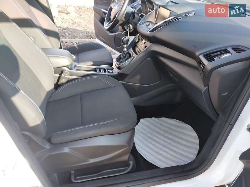 Мінівен Ford C-Max 2015 в Ромнах