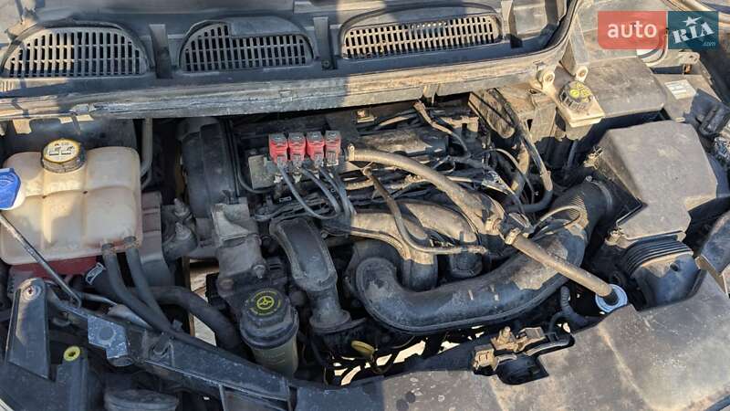 Минивэн Ford C-Max 2009 в Перещепине