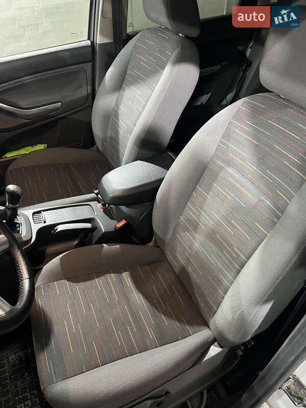 Мінівен Ford C-Max 2010 в Володимирці