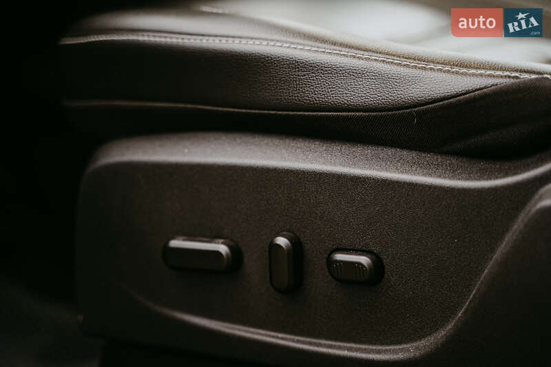 Мінівен Ford C-Max 2017 в Одесі фото 9 Мінівен Ford C-Max 2017 в Одесі