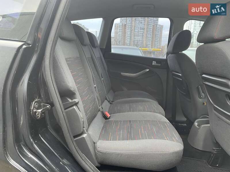 Минивэн Ford C-Max 2008 в Киеве