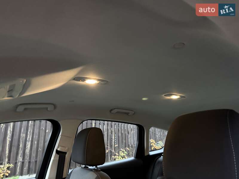 Минивэн Ford C-Max 2017 в Киеве фото 24 Минивэн Ford C-Max 2017 в Киеве