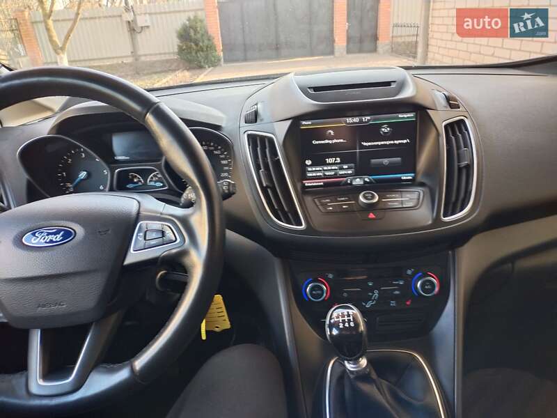 Минивэн Ford C-Max 2015 в Ромнах фото 19 Минивэн Ford C-Max 2015 в Ромнах